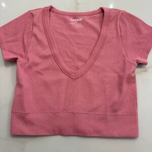 Garage Sonia Seamless Plunge Tee in Pink size M